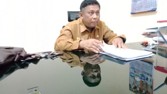DLH Sumenep Siagakan 2 Mobil untuk Antisipasi Pohon Tumbang, Warga Diminta Jangan Buat Laporan Palsu DLH Sumenep Siagakan 2 Mobil untuk Antisipasi Pohon Tumbang, Warga Diminta Jangan Buat Laporan Palsu