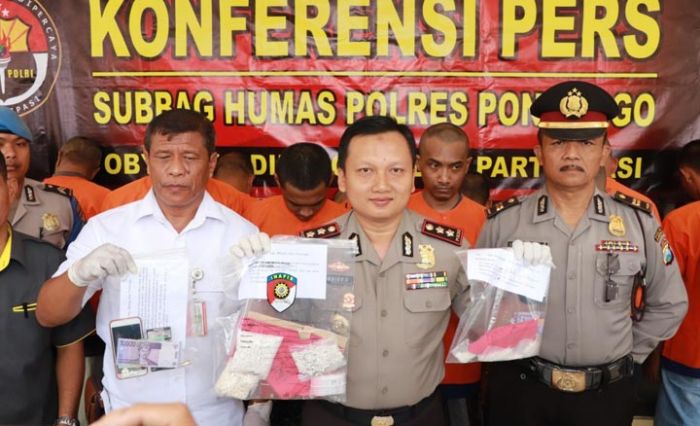 Polres Ponorogo Amankan Dua Pengedar Pil Koplo