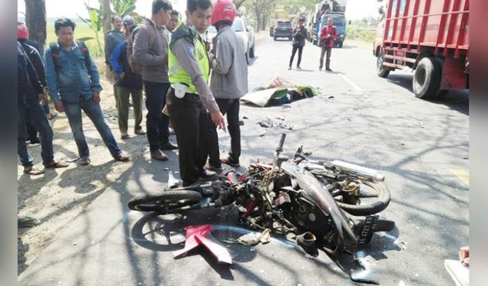 Tak Hati-hati Salip Bus, Pemotor di Jalur Ngawi-Maospati Tewas Tertabrak