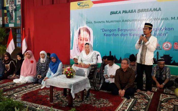 Bersama Sinta Nuriyah, Varia Usaha Santuni Kaum Duafa Bersama Sinta Nuriyah, Varia Usaha Santuni Kaum Duafa
