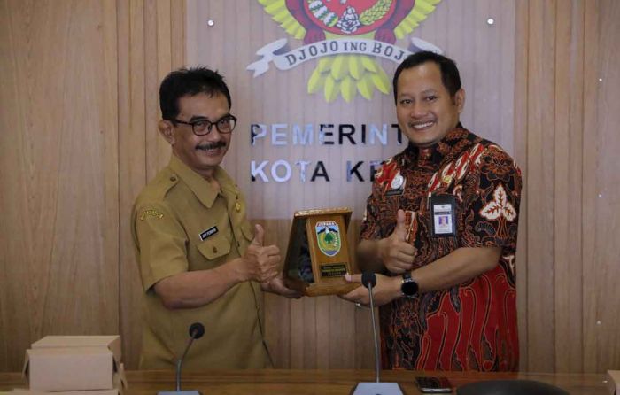 Diskominfo Kota Kediri Terima Kunjungan Studi Komprehensif dari Kabupaten Jepara Diskominfo Kota Kediri Terima Kunjungan Studi Komprehensif dari Kabupaten Jepara