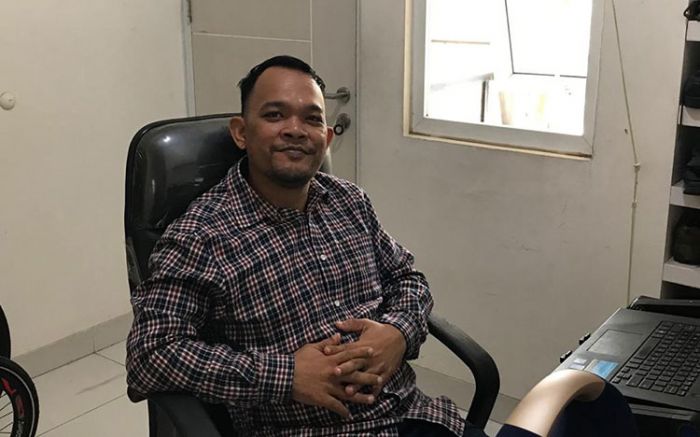 Indo Parameter: Rektor UI Harusnya Merespons Poster Jokowi "The King of Lips Service" Secara Positif Indo Parameter: Rektor UI Harusnya Merespons Poster Jokowi "The King of Lips Service" Secara Positif