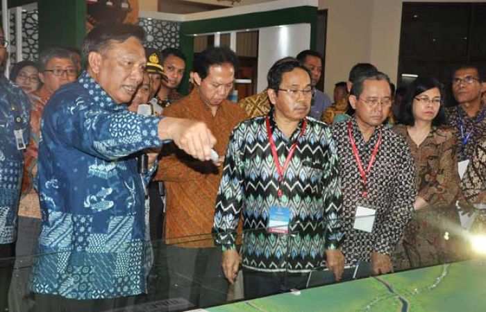 Bupati Tunjukkan Potensi Gresik kepada 130 Diplomat