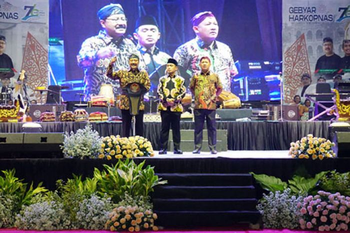 Guyon Maton dan Cak Percil Meriahkan Gebyar Hari Koperasi Nasional ke-76 Kota Pasuruan Guyon Maton dan Cak Percil Meriahkan Gebyar Hari Koperasi Nasional ke-76 Kota Pasuruan