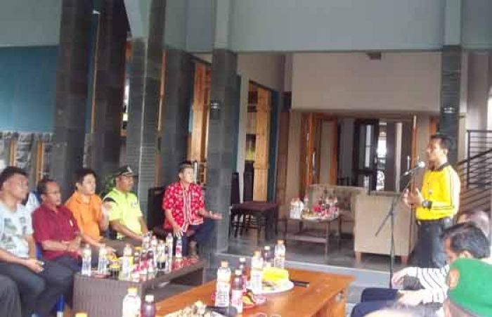 Patroli Sambang Desa, Pendekatan Polisi ke Masyarakat Patroli Sambang Desa, Pendekatan Polisi ke Masyarakat