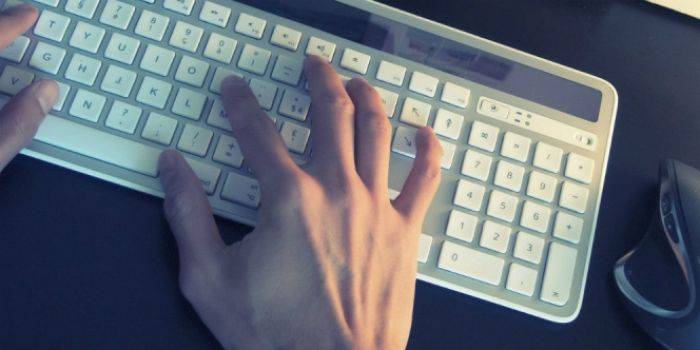 Remaja Ini Potong Tangan Untuk Hentikan Candu Internet Remaja Ini Potong Tangan Untuk Hentikan Candu Internet