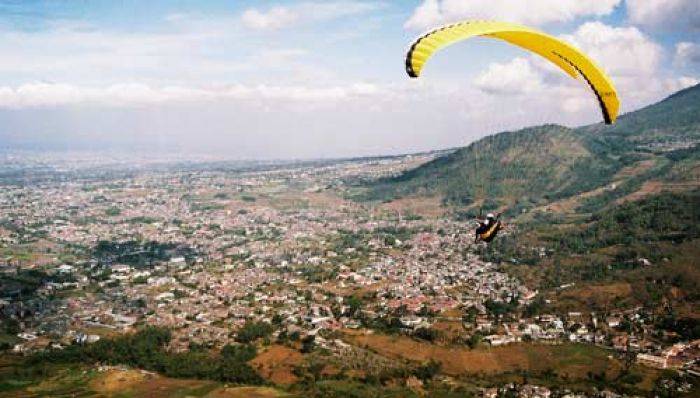 Tolak Pendirian Pabrik, Wali Kota Batu: Supaya Wisata dan Pertanian Berkembang Tolak Pendirian Pabrik, Wali Kota Batu: Supaya Wisata dan Pertanian Berkembang