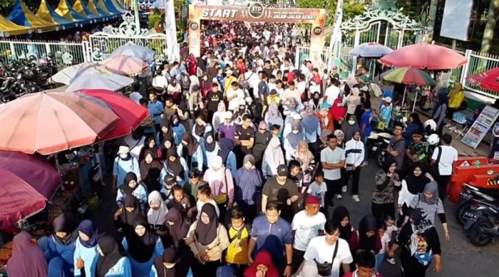 Diikuti Ribuan Warga, Jurnalis Muda Pamekasan Gelar JJS Peringati Hari Gizi Nasional