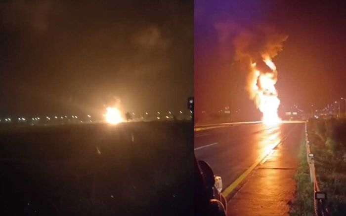 Truk Tangki di Tol Jombang-Mojokerto Terbakar Truk Tangki di Tol Jombang-Mojokerto Terbakar