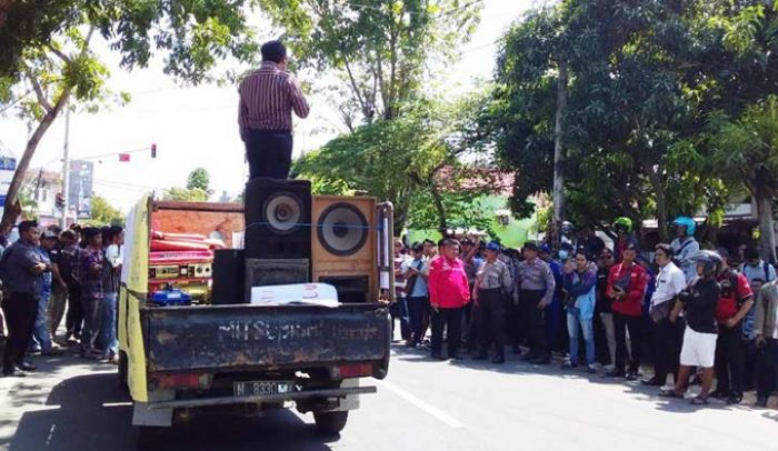 Lagi, Kantor Bawaslu Sumenep Dikepung Warga Kepulauan Masalembu