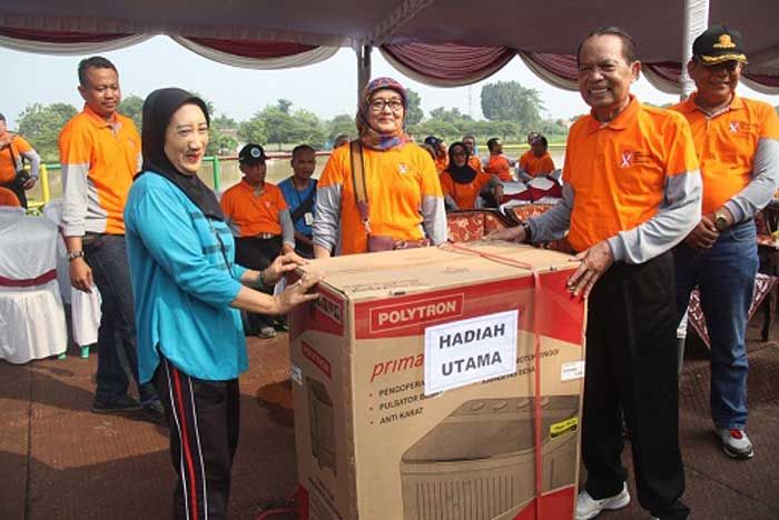 Wali Kota Mojokerto Ajak Keluarga Perangi Penularan HIV-AIDS Wali Kota Mojokerto Ajak Keluarga Perangi Penularan HIV-AIDS
