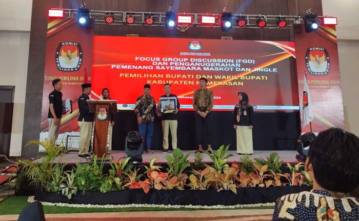 Inilah Pemenang Sayembara Maskot dan Jingle KPU Pamekasan 2024 Inilah Pemenang Sayembara Maskot dan Jingle KPU Pamekasan 2024