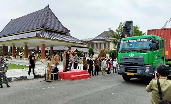 Dorong Produk Lokal Bersaing di Pasar Global Pemkab Blitar Fasilitasi Ekspor Mandiri Kendang Djimbe Dorong Produk Lokal Bersaing di Pasar Global Pemkab Blitar Fasilitasi Ekspor Mandiri Kendang Djimbe