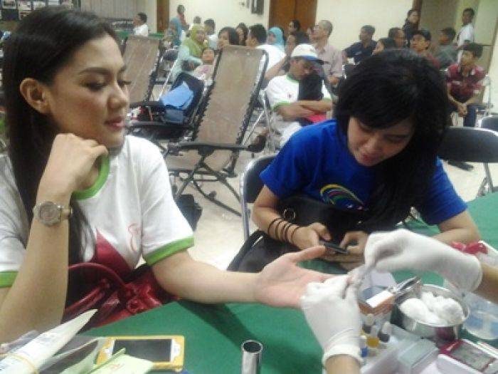 Vicky Shu Gagal Donor Darah