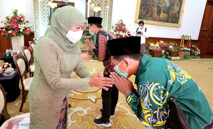 Gubernur Khofifah Gelar Halal Bihalal dengan Bupati/Wali Kota