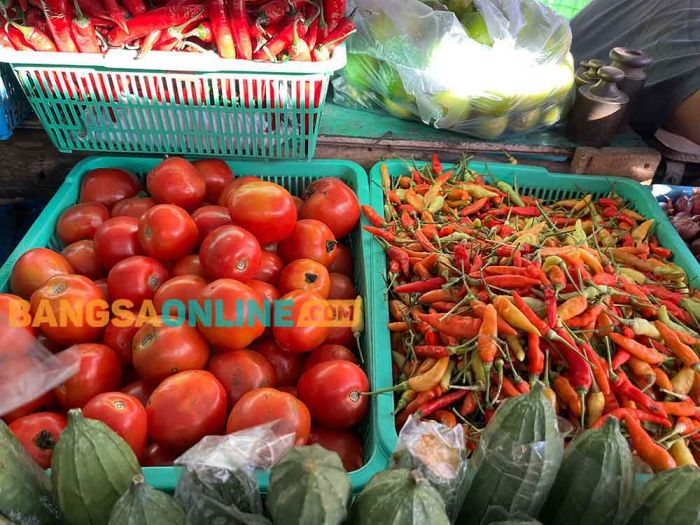 Harga Sembako Jatim Rabu 6 Agustus 2025: Cabai Rawit Rp32.076/kg, Tomat Rp11.036/kg Harga Sembako Jatim Rabu 6 Agustus 2025: Cabai Rawit Rp32.076/kg, Tomat Rp11.036/kg