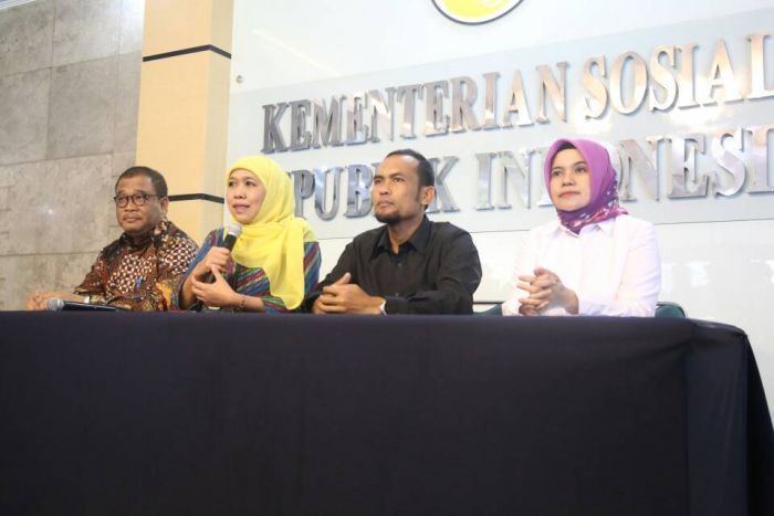 Panggil Cak Budi untuk Klarifikasi Penyalahgunaan Donasi, Mensos Sarankan Buat Lembaga Panggil Cak Budi untuk Klarifikasi Penyalahgunaan Donasi, Mensos Sarankan Buat Lembaga