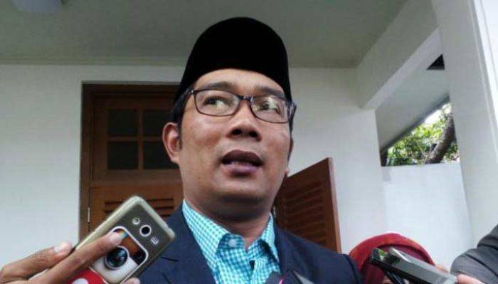 Ridwan Kamil Akhirnya Urung Maju Pilkada DKI Ridwan Kamil Akhirnya Urung Maju Pilkada DKI