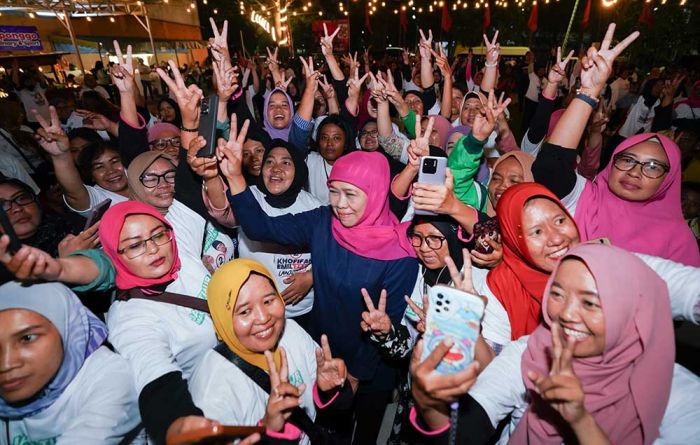 Gayengnya Sarasehan Perempuan Tangguh Driver Ojol Bersama Khofifah, Begini Suasananya Gayengnya Sarasehan Perempuan Tangguh Driver Ojol Bersama Khofifah, Begini Suasananya
