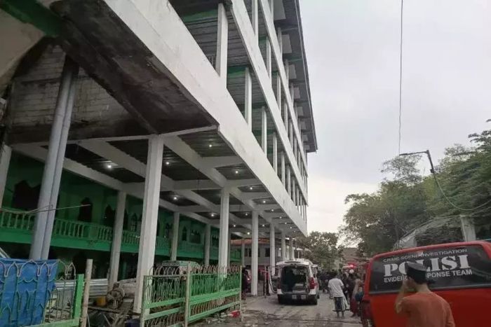 Hasil Asesmen, Polda Jatim Tutup Sementara Area Ponpes Al Khoziny Pascaambruk Hasil Asesmen, Polda Jatim Tutup Sementara Area Ponpes Al Khoziny Pascaambruk