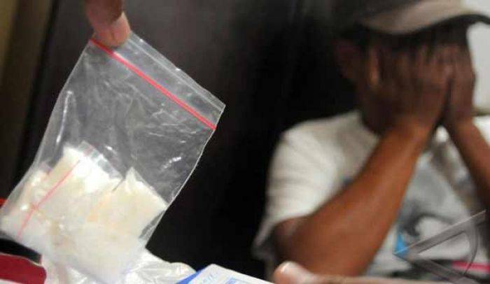 Terlilit Hutang, Petani di Desa Komis Sampang Jual Sabu Terlilit Hutang, Petani di Desa Komis Sampang Jual Sabu