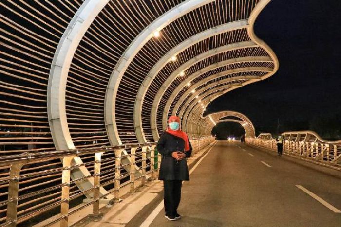 Ke Pantai Marina Boom, Gubernur Khofifah: Inovasi Banyuwangi Bisa Jadi Inspirasi Bagi Daerah Lain Ke Pantai Marina Boom, Gubernur Khofifah: Inovasi Banyuwangi Bisa Jadi Inspirasi Bagi Daerah Lain