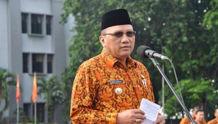 Akmal Boedianto Minta PNS Gresik Kejar Prestasi Lebih Baik dari 2015 Akmal Boedianto Minta PNS Gresik Kejar Prestasi Lebih Baik dari 2015