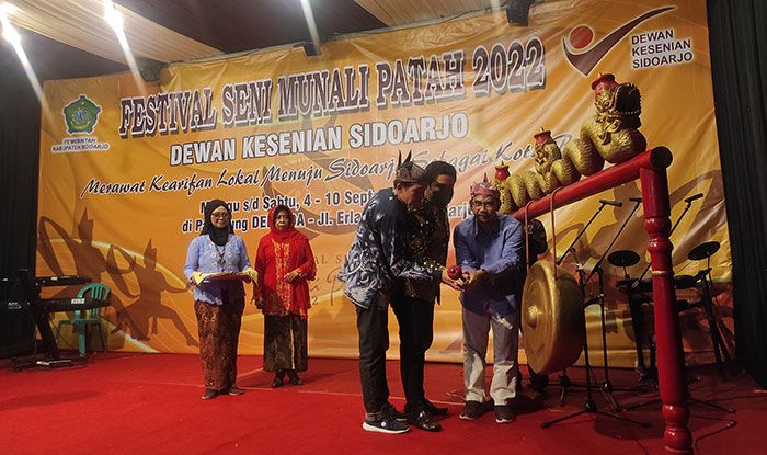 Beri Apresiasi Seniman Sidoarjo, Dekesda Gelar Festival Seni Munali Patah 2022 Beri Apresiasi Seniman Sidoarjo, Dekesda Gelar Festival Seni Munali Patah 2022