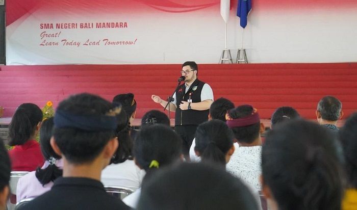 Kunjungi SMAN Bali Mandara, Bupati Kediri Ingin Bangun Boarding School, ini Tujuan Mulianya Kunjungi SMAN Bali Mandara, Bupati Kediri Ingin Bangun Boarding School, ini Tujuan Mulianya