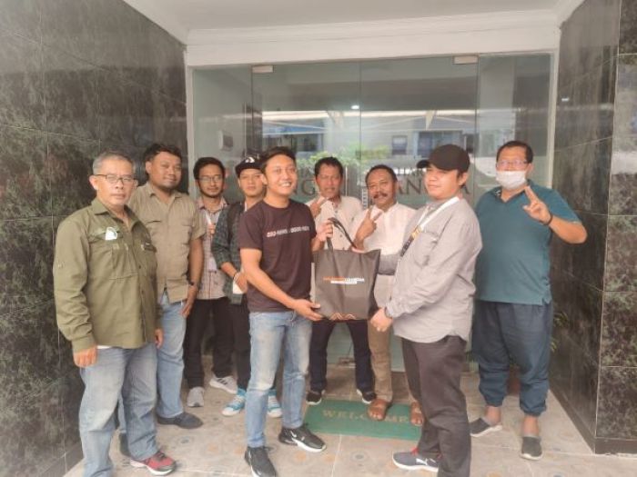 Era Kolaborasi, Koran Malang Posco Media dan HARIAN BANGSA-BANGSAONLINE Silaturahim Era Kolaborasi, Koran Malang Posco Media dan HARIAN BANGSA-BANGSAONLINE Silaturahim