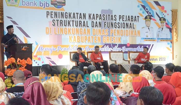 Tutup Bimtek Dispendik, Berikut Pesan Bupati Gresik Tutup Bimtek Dispendik, Berikut Pesan Bupati Gresik