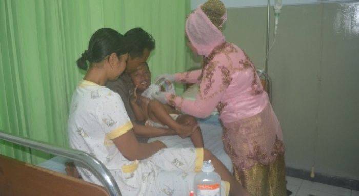 Peringati Hari Kartini, Dokter dan Perawat di RSNU Tuban Kenakan Kebaya Peringati Hari Kartini, Dokter dan Perawat di RSNU Tuban Kenakan Kebaya