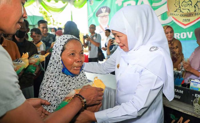 Gelar Pasar Murah di Kediri, Gubernur Khofifah: Wujud Upaya Pemerintah Kuatkan Daya Beli Masyarakat