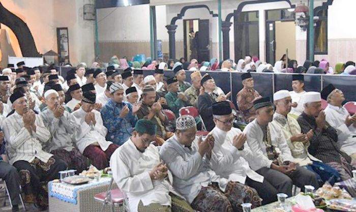 Zikir dan Tahlil untuk Ning Lik Dihadiri Ribuan Jemaah