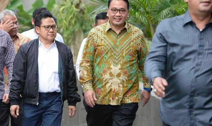 Cak Imin Diperiksa KPK dalam Kasus Suap PUPR, Hanif Dhakiri yang Dampingi Ngaku Tak Ngerti Cak Imin Diperiksa KPK dalam Kasus Suap PUPR, Hanif Dhakiri yang Dampingi Ngaku Tak Ngerti
