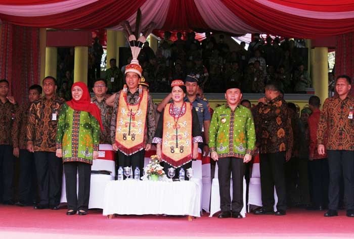Hadiri Hari Ibu di Makassar, Mensos Khofifah Ajak Masyarakat Galakkan One Day One Care Hadiri Hari Ibu di Makassar, Mensos Khofifah Ajak Masyarakat Galakkan One Day One Care