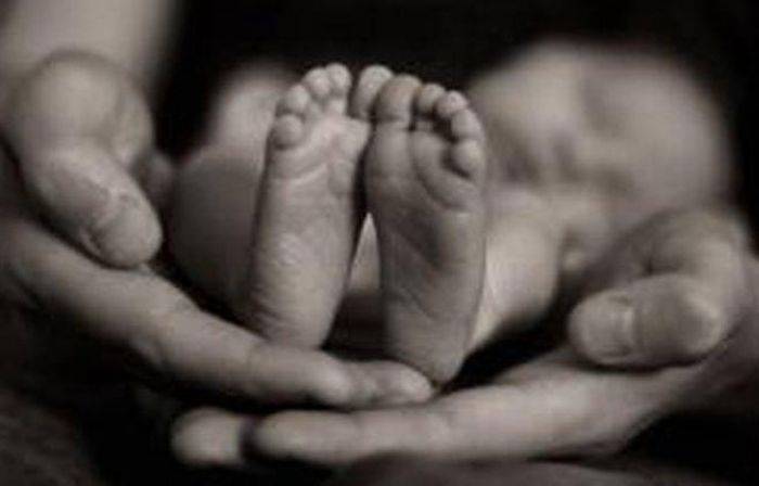 Siswi SMK di Tuban ini Lahirkan Bayi Saat Jam Pelajaran Siswi SMK di Tuban ini Lahirkan Bayi Saat Jam Pelajaran
