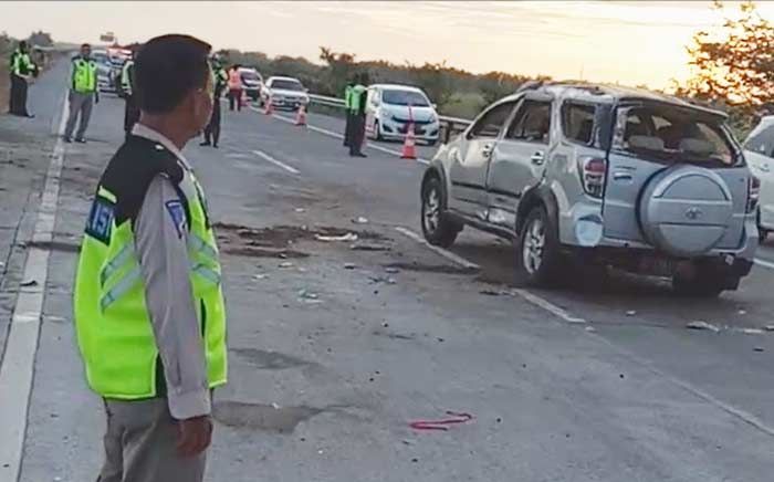Sopir Mengantuk, Mobil Pemudik Kecelakaan di di Tol Jombang Km 673+400 