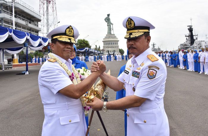 Ribuan Prajurit Lepas Sambut Nahkoda Koarmatim Ribuan Prajurit Lepas Sambut Nahkoda Koarmatim