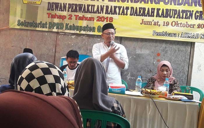 Empat Tahun Tak Diperbaiki, Warga Gending Protes JPD Longsor Empat Tahun Tak Diperbaiki, Warga Gending Protes JPD Longsor