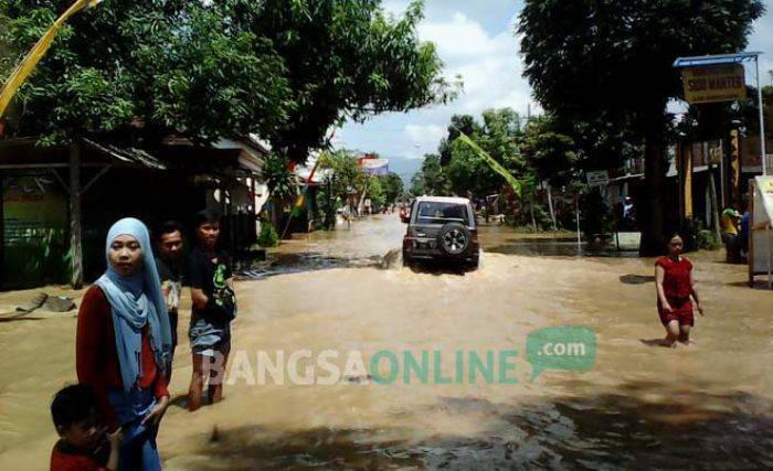 Usai Munjungan, Giliran Kecamatan Kampak dan Gandusari yang Diterjang Banjir Usai Munjungan, Giliran Kecamatan Kampak dan Gandusari yang Diterjang Banjir