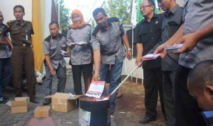 KPU Tuban Musnahkan 3.296 Surat Suara Sisa dan Cacat