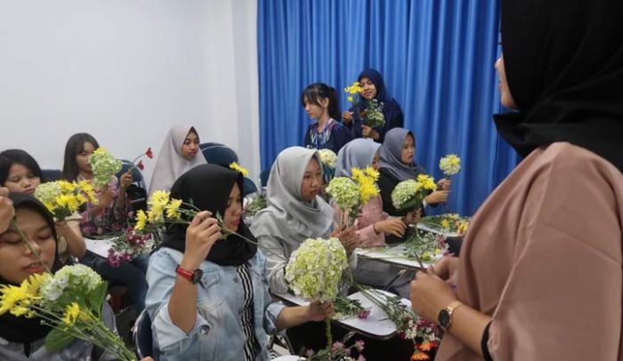 Petrokimia Gresik Gelar Kelas Kreatif di Semarang