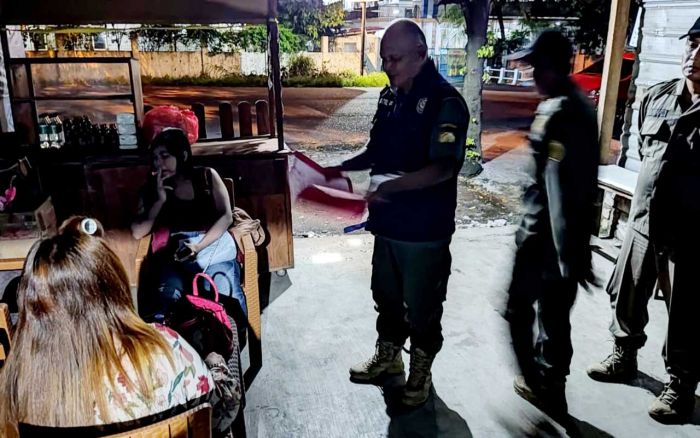 Masuki Bulan Ramadhan, Satpol PP Mojokerto Gelar Patroli ke Pedagang dan Rumah Hiburan Malam Masuki Bulan Ramadhan, Satpol PP Mojokerto Gelar Patroli ke Pedagang dan Rumah Hiburan Malam