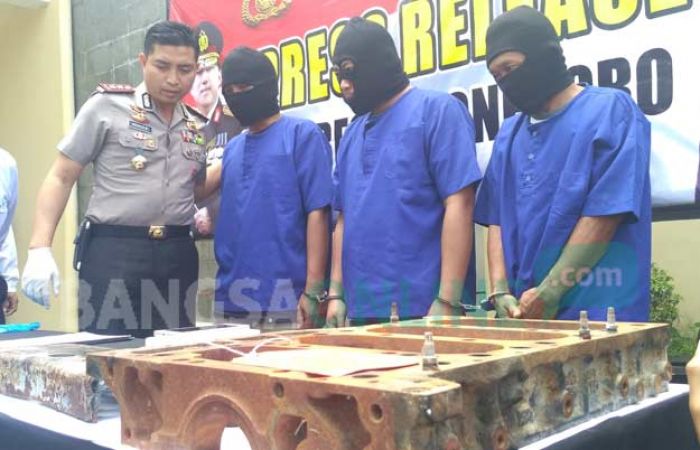 Gelapkan Delapan Mobil, Warga Kedungadem Bojonegoro Dibekuk Polres Rembang Gelapkan Delapan Mobil, Warga Kedungadem Bojonegoro Dibekuk Polres Rembang