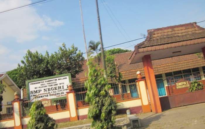 Akui Langgar Perpres, Kepala SMP di Malang Siap Dipenjara