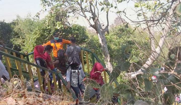 Pastikan Keselamatan Wisatawan, BPBD Bersama FRPB Pamekasan Pantau Pantai Jumiang