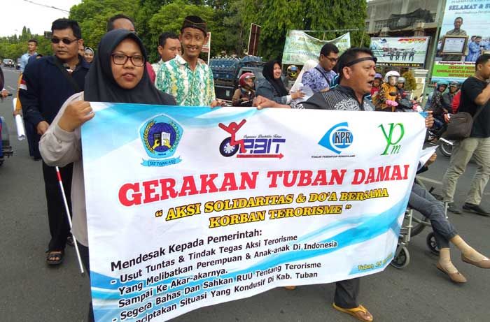 Kecam Pelaku Teror, Kaum Difabel dan Perempuan Tuban Gelar Aksi Solidaritas