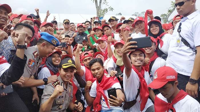 Kapolda dan Gubenur Jatim Hadiri Jambore Kebangsaan dan Kewirausahaan di UTC Kapolda dan Gubenur Jatim Hadiri Jambore Kebangsaan dan Kewirausahaan di UTC