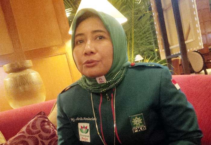 Disambati Guru Madrasah, Fraksi PKB Imbau Pusat Segera Cairkan BOS MI Disambati Guru Madrasah, Fraksi PKB Imbau Pusat Segera Cairkan BOS MI
